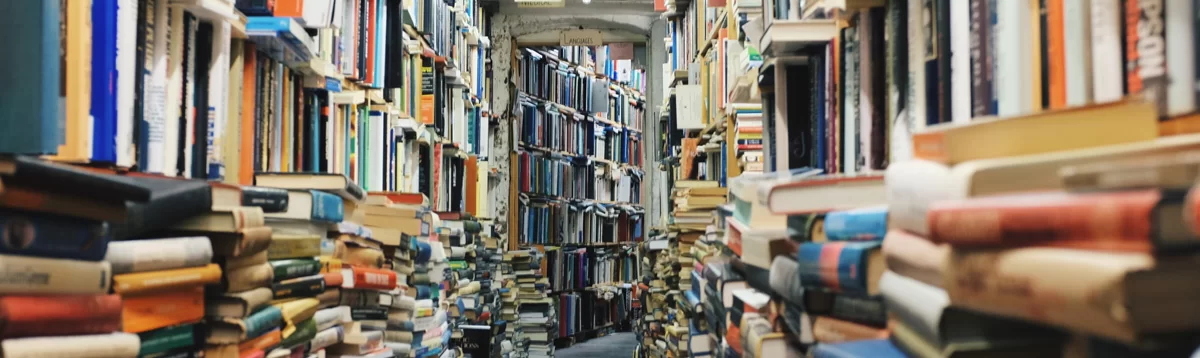 Compriamo biblioteche specializzate e collezioni di libri di cultura, libri vecchi a Torino e in Piemonte